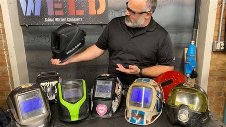 Can you paint a welding mask?