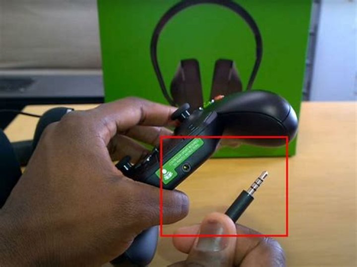 Can you plug aerial into Xbox One?