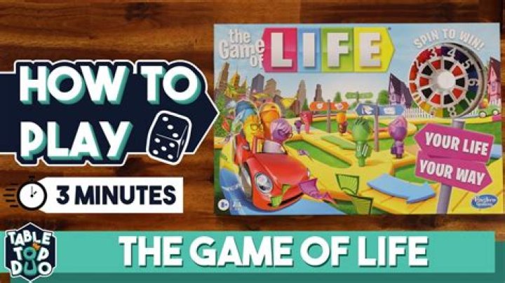 How do you play the game Worms?