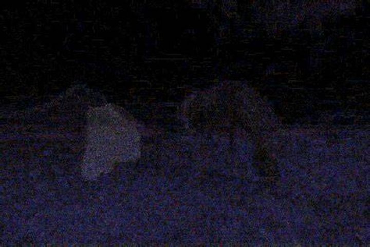 How to detect doctored photos?