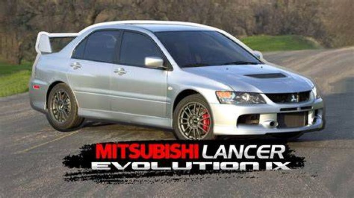 What does ES mean on a Mitsubishi Lancer?