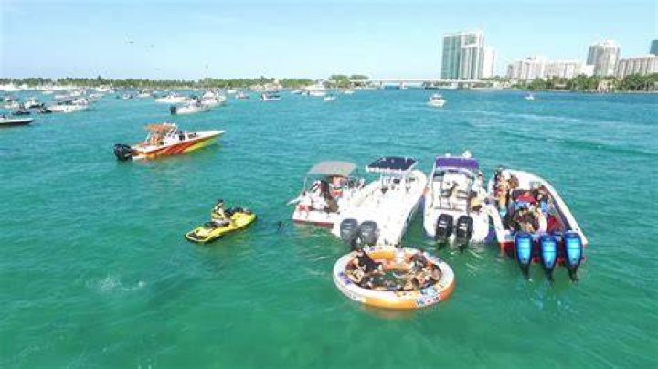 Where are the sandbars in Miami?