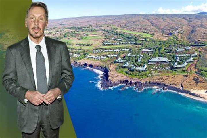 Who owns Rawa Island?